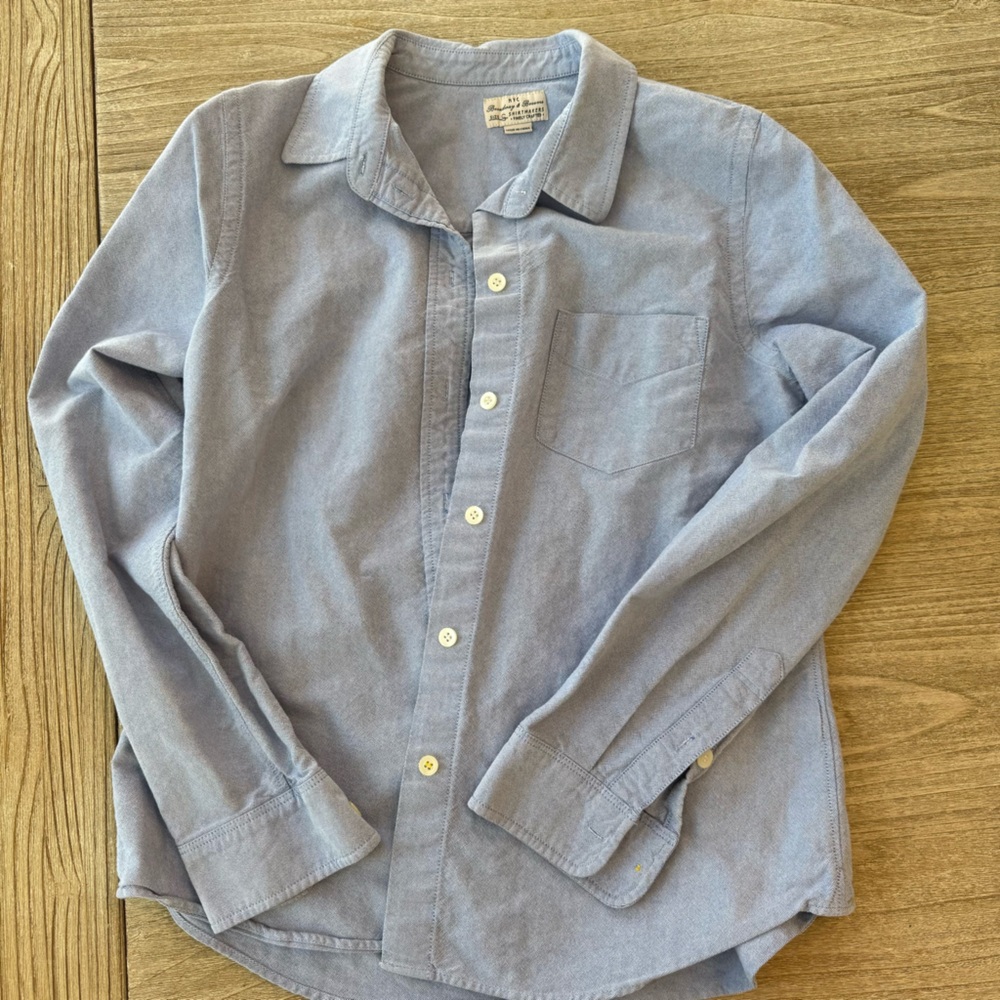Broadway and Broome button down light blue collared shirt women’s size small